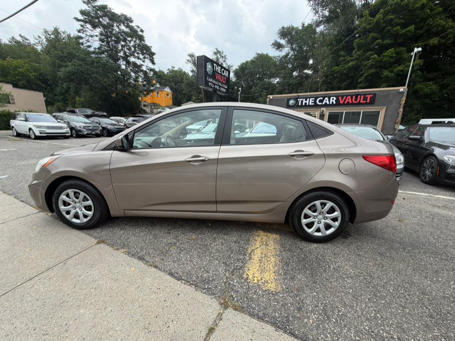 Used 2014 Hyundai Accent GLS FWD image 4