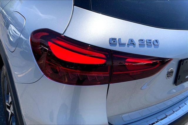Used 2026 Mercedes-Benz GLA 250 4MATIC image 25