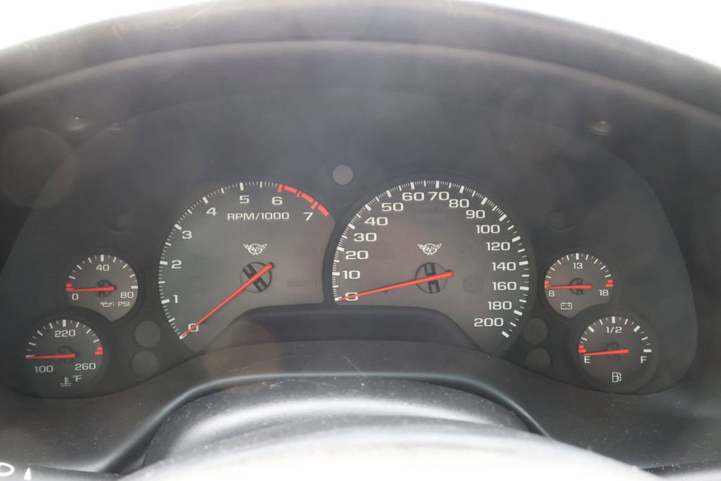 Used 2002 Chevrolet Corvette Coupe w/ Preferred Equipment Group2 image 15