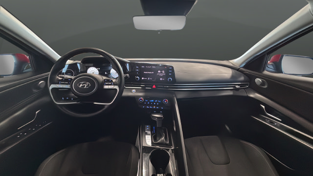 Used 2022 Hyundai Elantra SEL w/ Convenience + Premium Package FWD image 11
