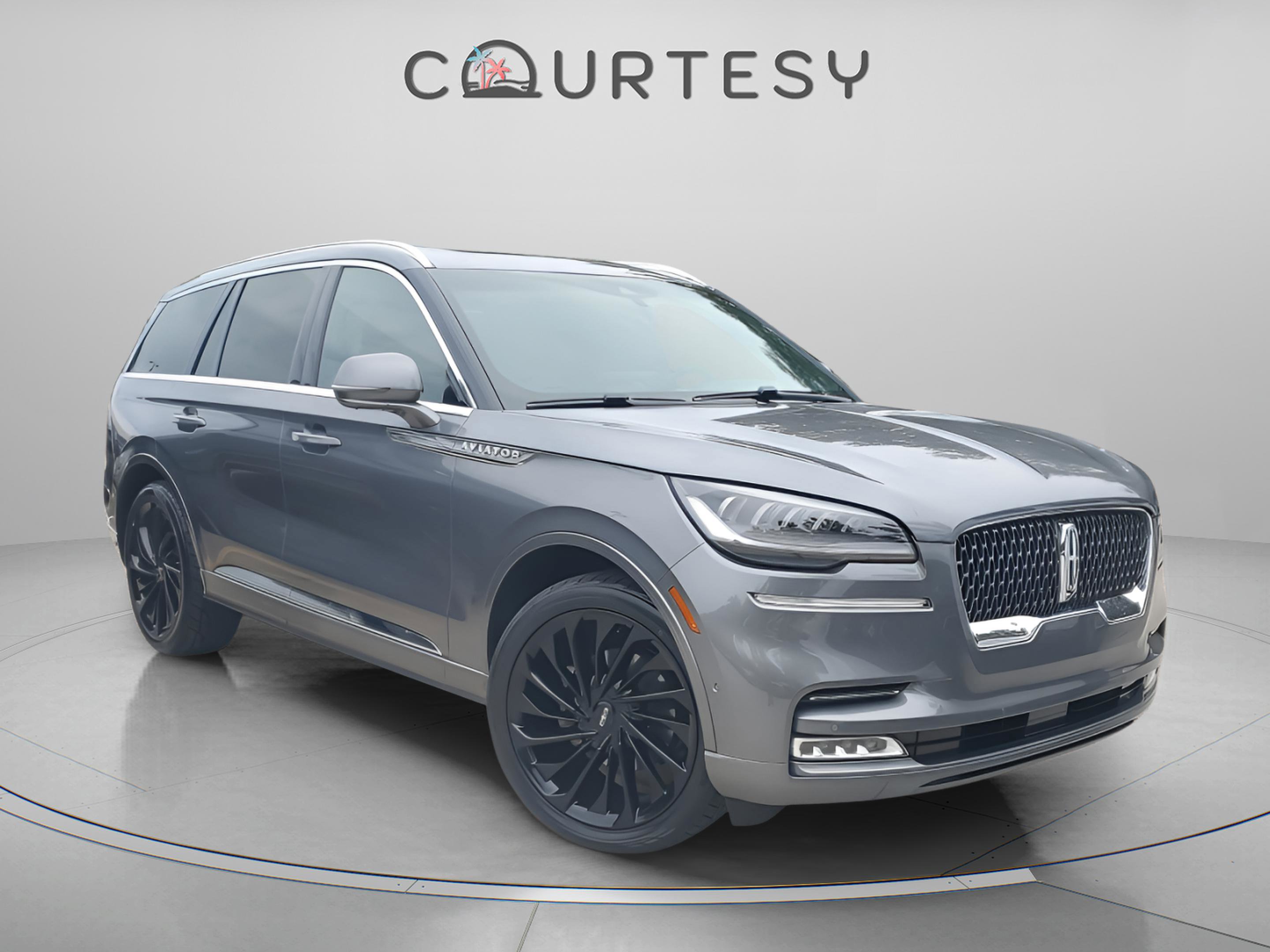 Used 2021 Lincoln Aviator Reserve w/ Equipment Group 208A image 4