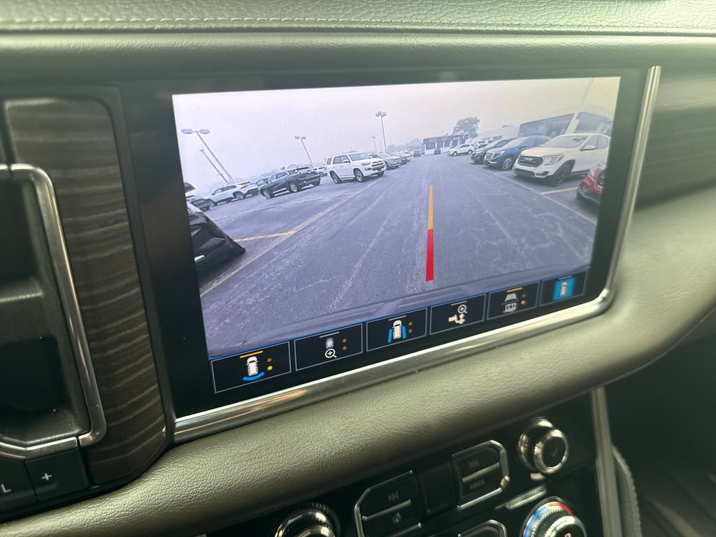 Certified 2021 GMC Yukon Denali w/ Denali Premium Package AWD/4WD image 27
