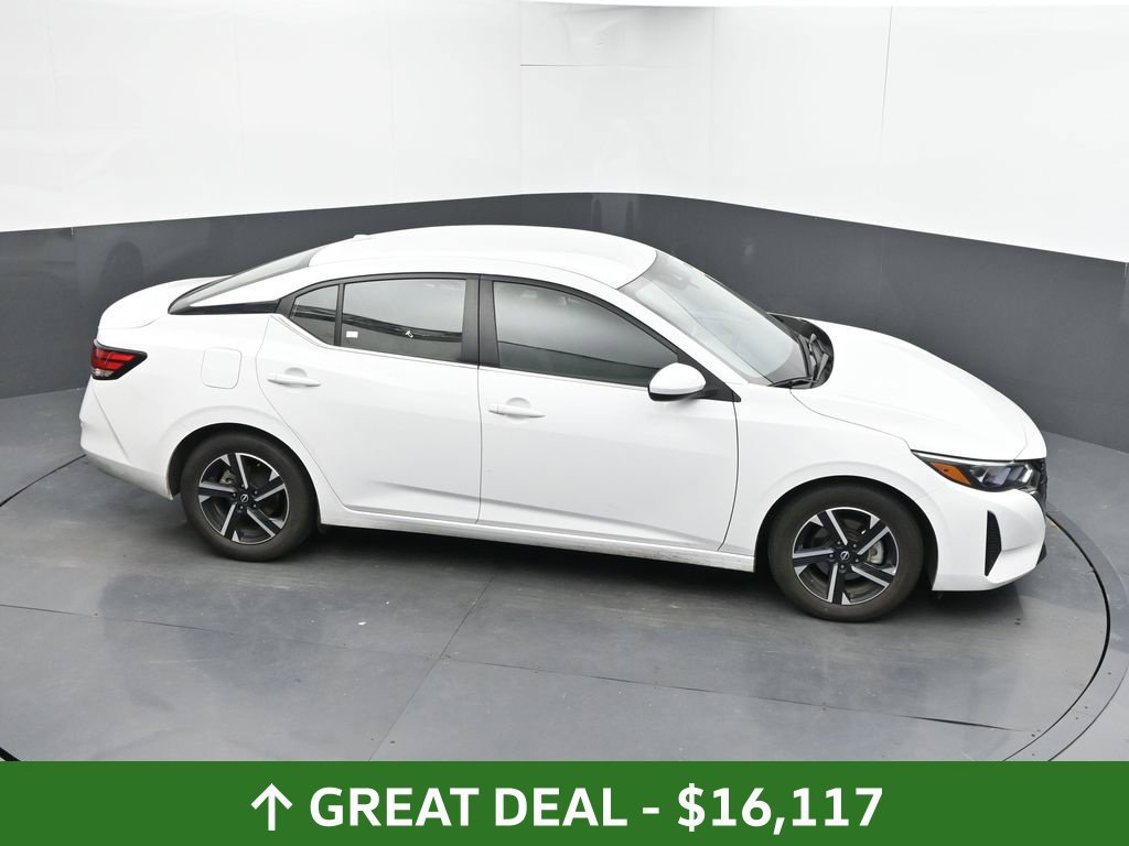 Used 2024 Nissan Sentra SV FWD image 17