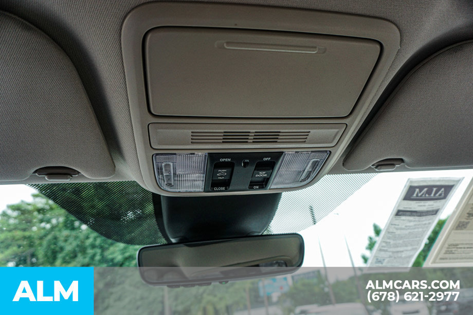 Used 2025 Honda Odyssey EX-L image 38