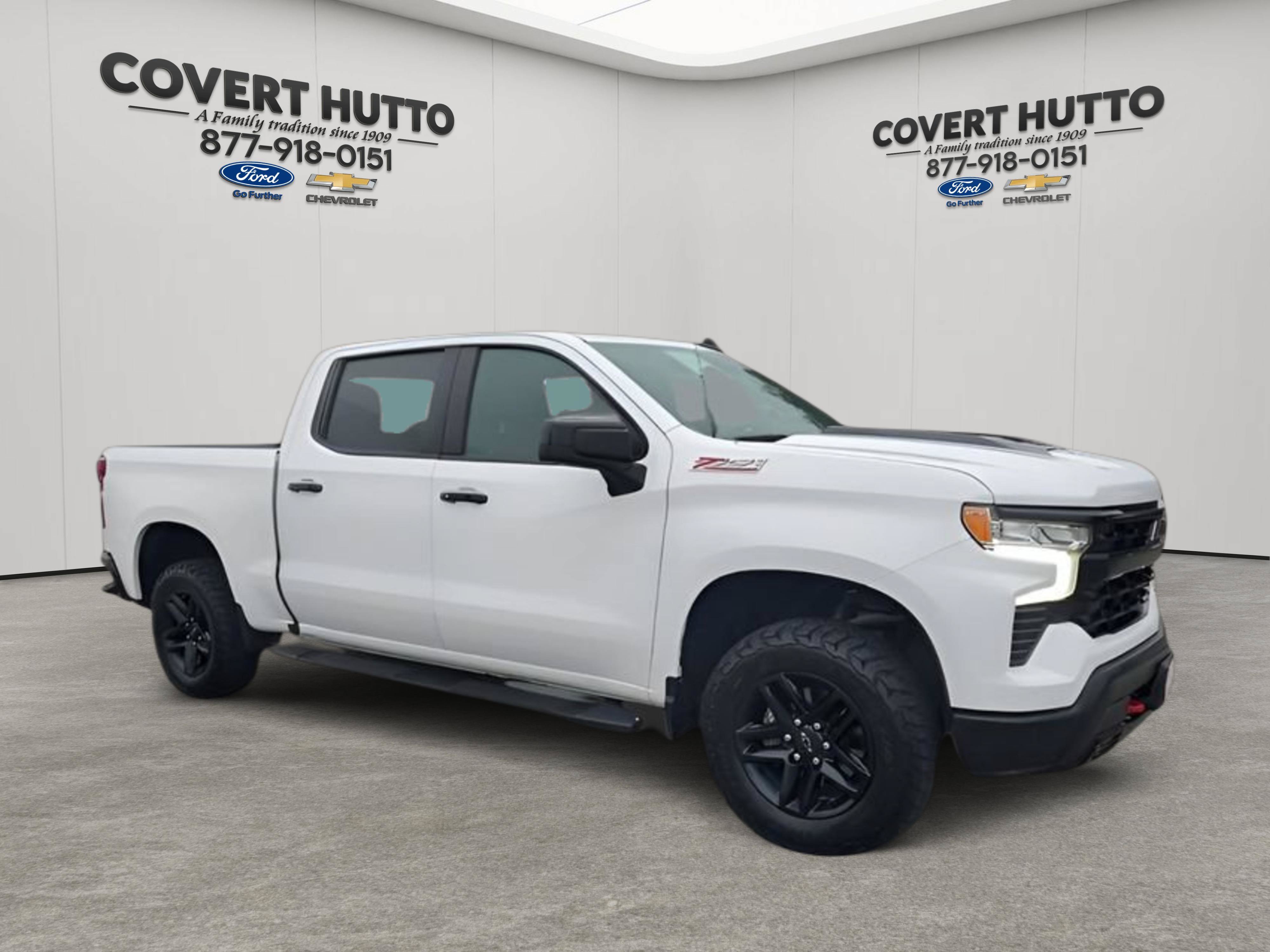 Used 2024 Chevrolet Silverado 1500 LT Trail Boss w/ Protection Package AWD/4WD image 1