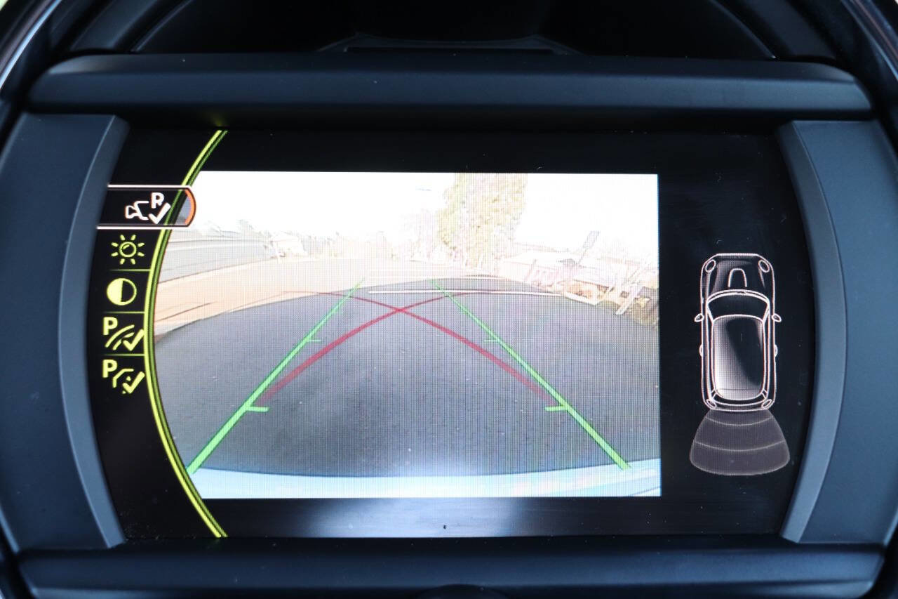 Used 2016 MINI Cooper 2-Door Hardtop image 19