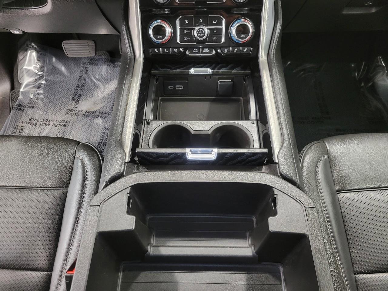 Used 2022 GMC Yukon XL Denali image 17