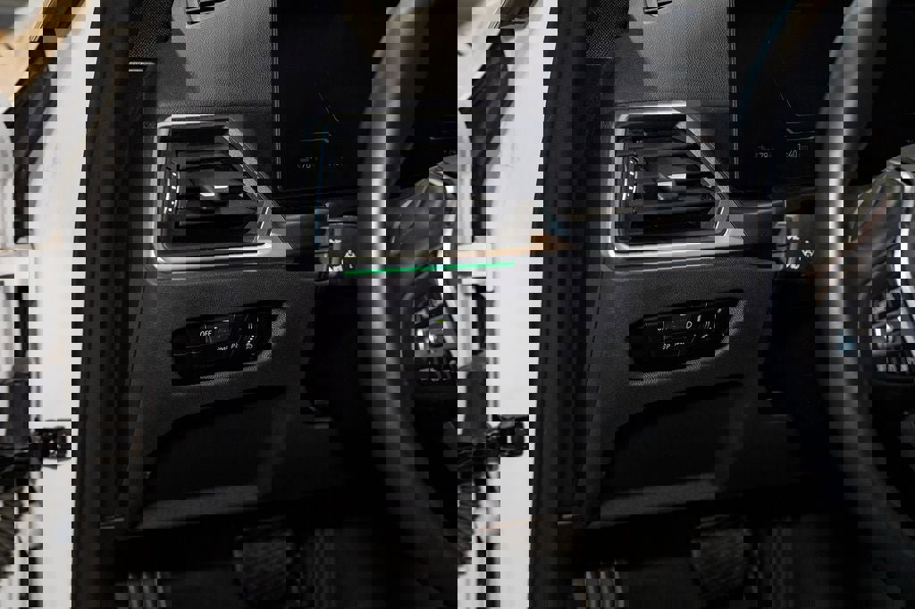 Used 2023 BMW i4 eDrive40 w/ Premium Package RWD image 21