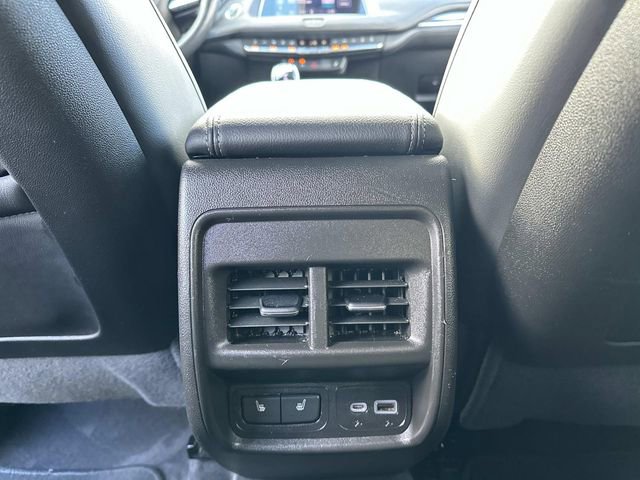 Used 2022 Cadillac XT4 Luxury w/ Trailering Package AWD/4WD image 13