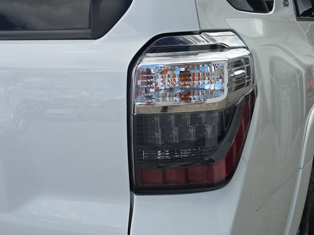 Used 2019 Toyota 4Runner SR5 Premium image 8