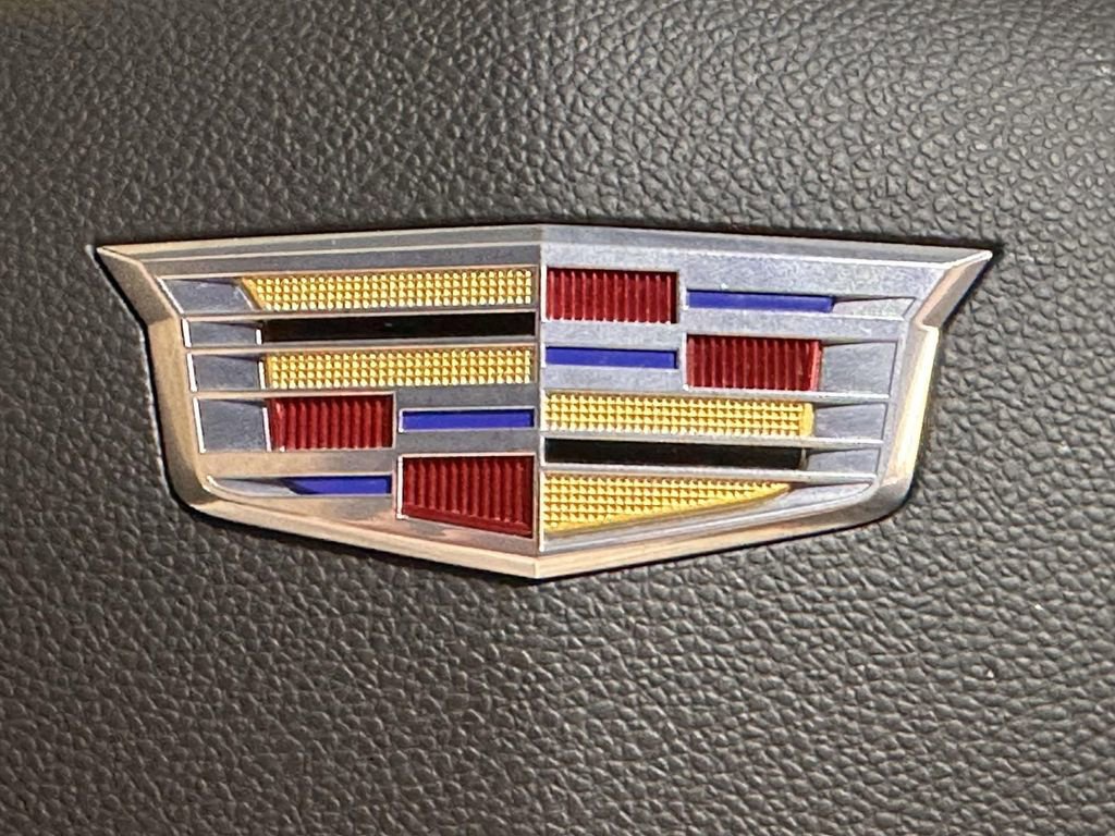 Used 2023 Cadillac XT4 Sport w/ Cold Weather Package AWD/4WD image 25