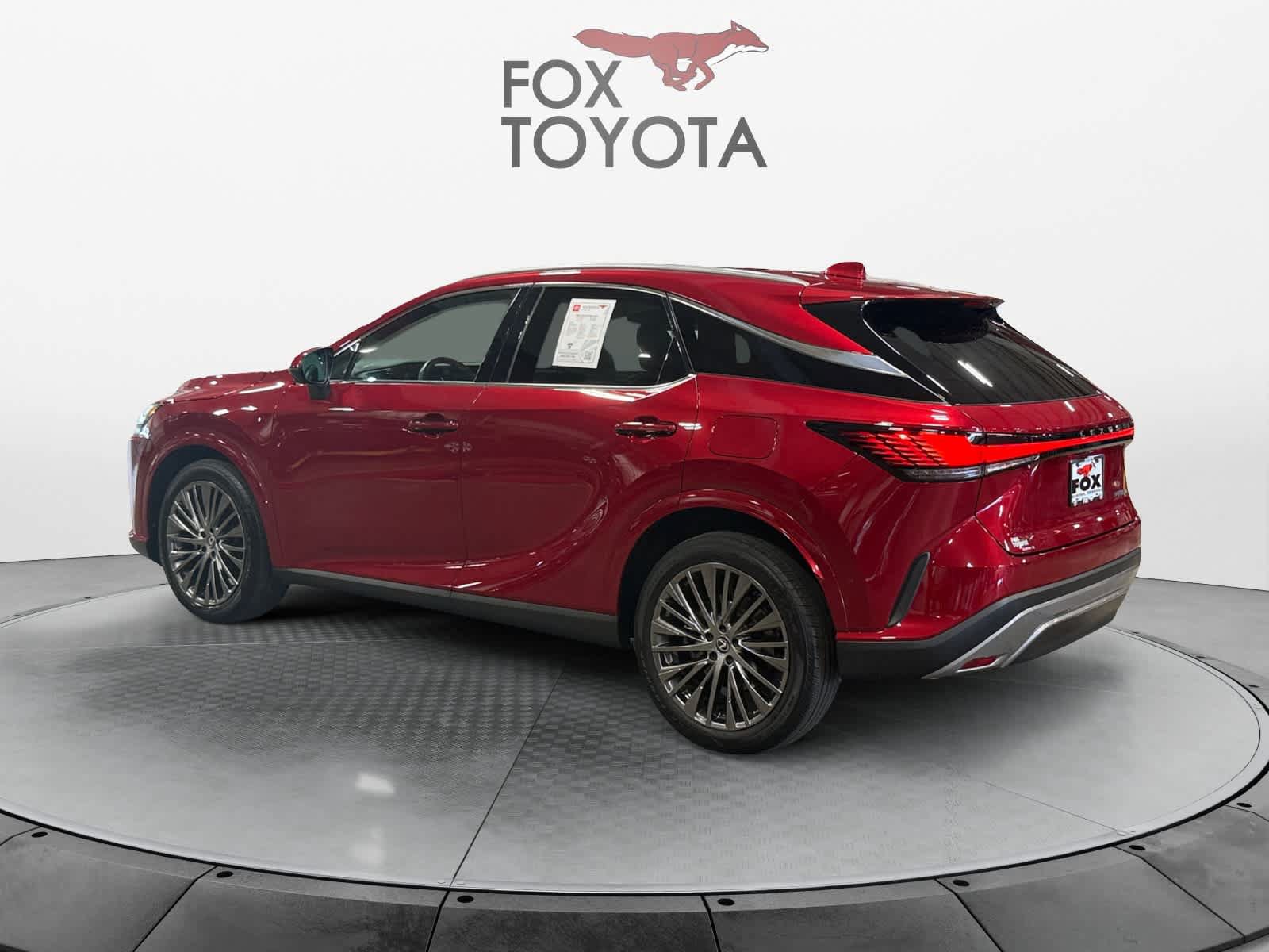 Used 2024 Lexus RX 350 FWD w/ Convenience Package image 4
