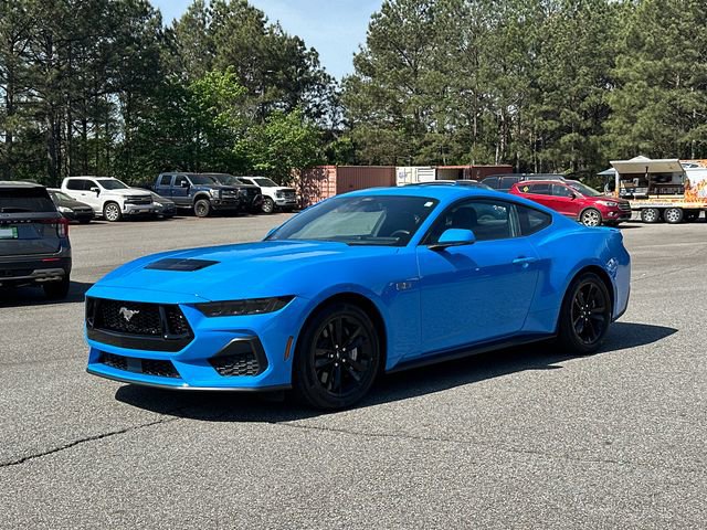 Used 2025 Ford Mustang GT image 3