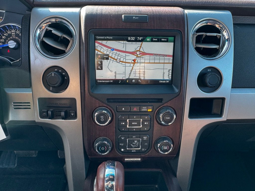 Used 2014 Ford F150 King Ranch w/ King Ranch Luxury Package image 27