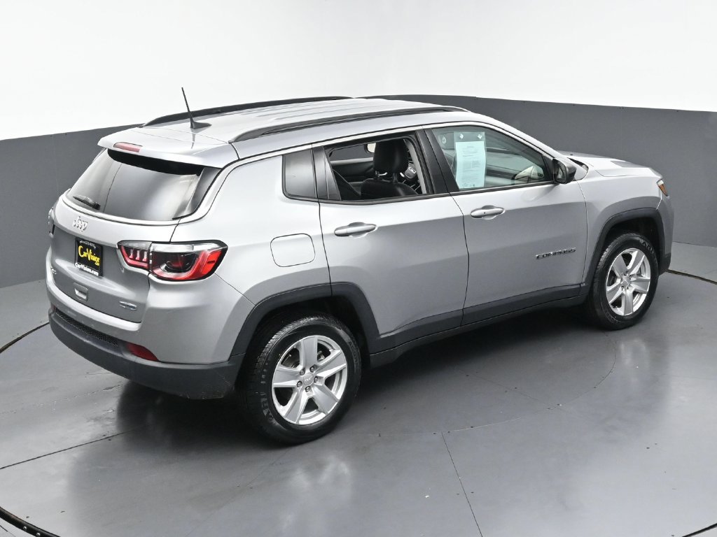 Used 2022 Jeep Compass Latitude w/ Convenience Group AWD/4WD image 39