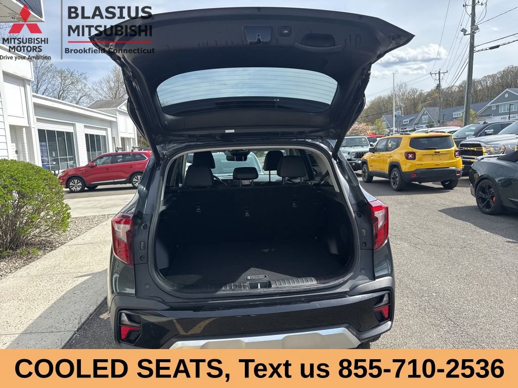 Used 2024 Kia Seltos SX w/ SX Sunroof Package AWD/4WD image 11