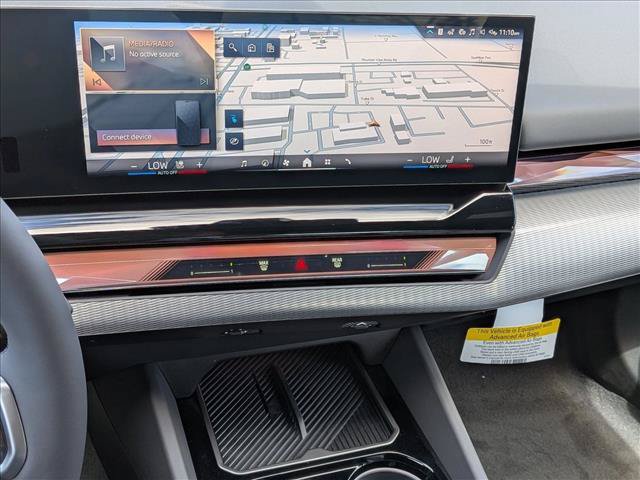 New 2027 BMW i5 M60 w/ M Sport Package AWD/4WD image 14