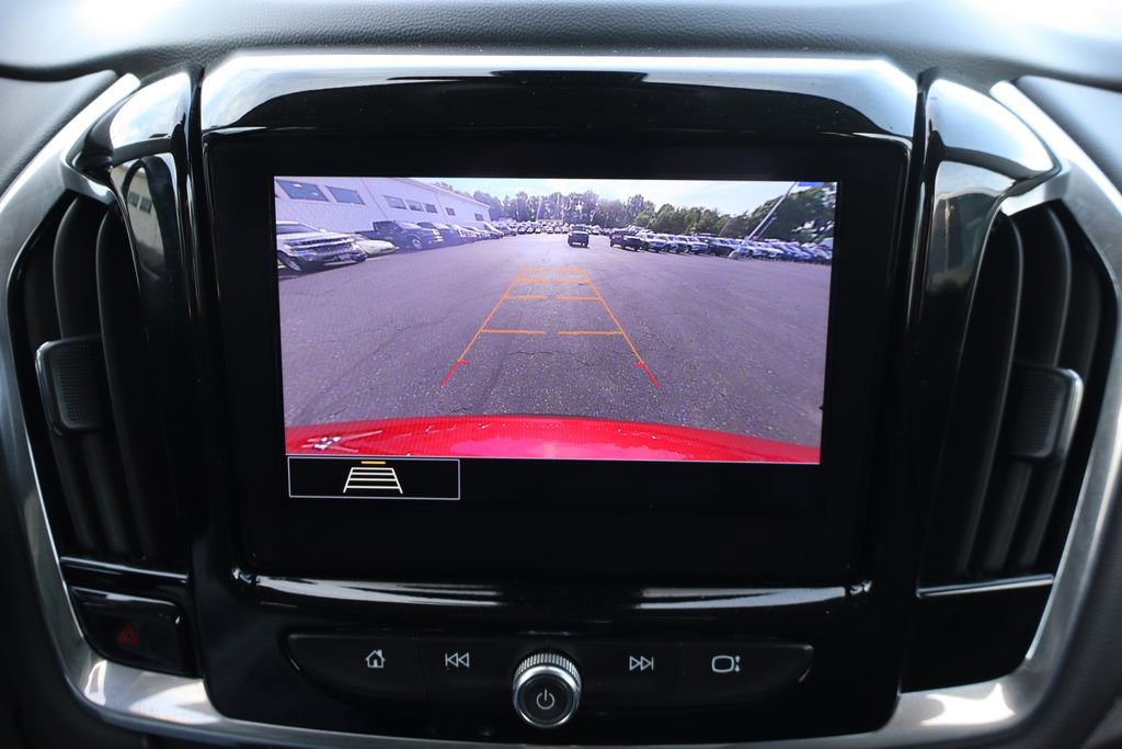 Used 2020 Chevrolet Traverse LT FWD image 11