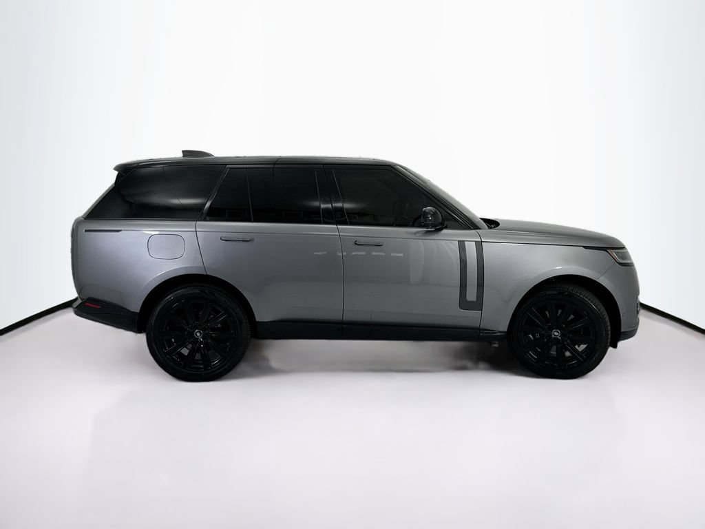 Used 2023 Land Rover Range Rover SE AWD/4WD image 4