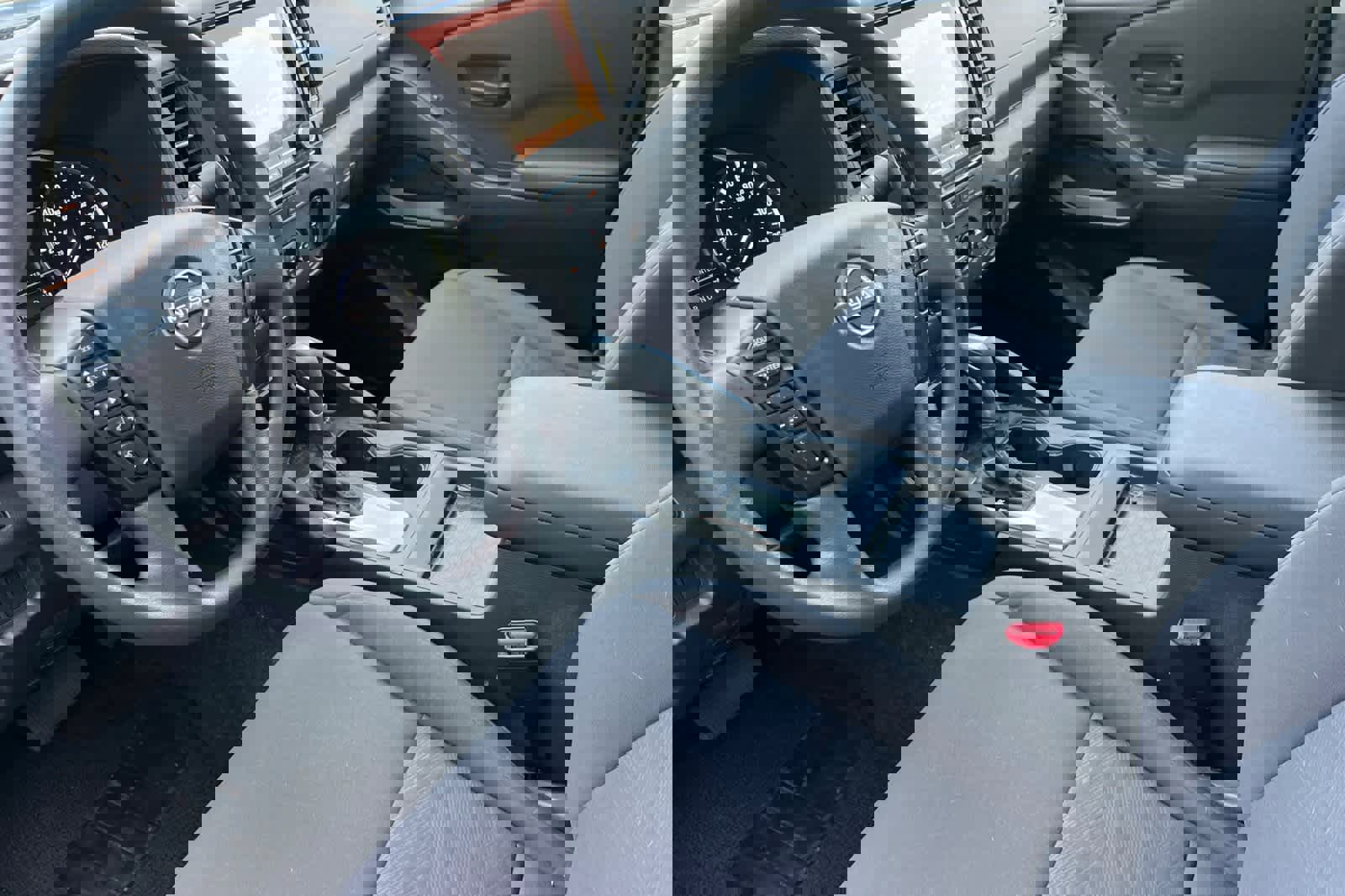 Certified 2023 Nissan Frontier S image 12