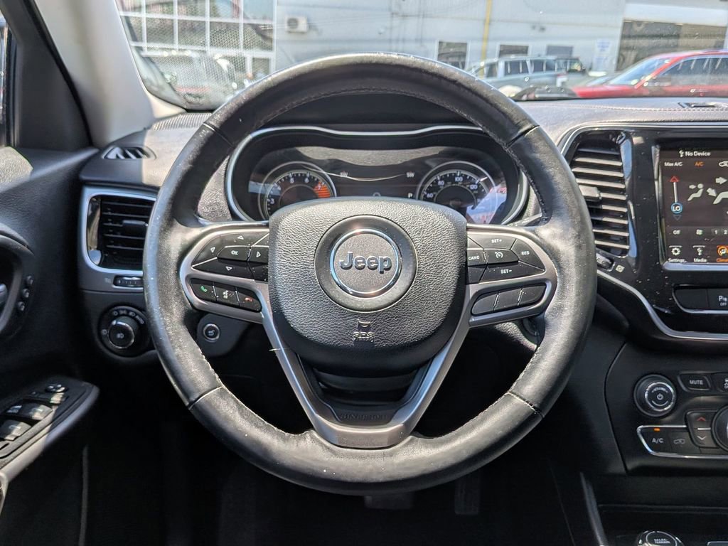 Used 2019 Jeep Cherokee Limited AWD/4WD image 14