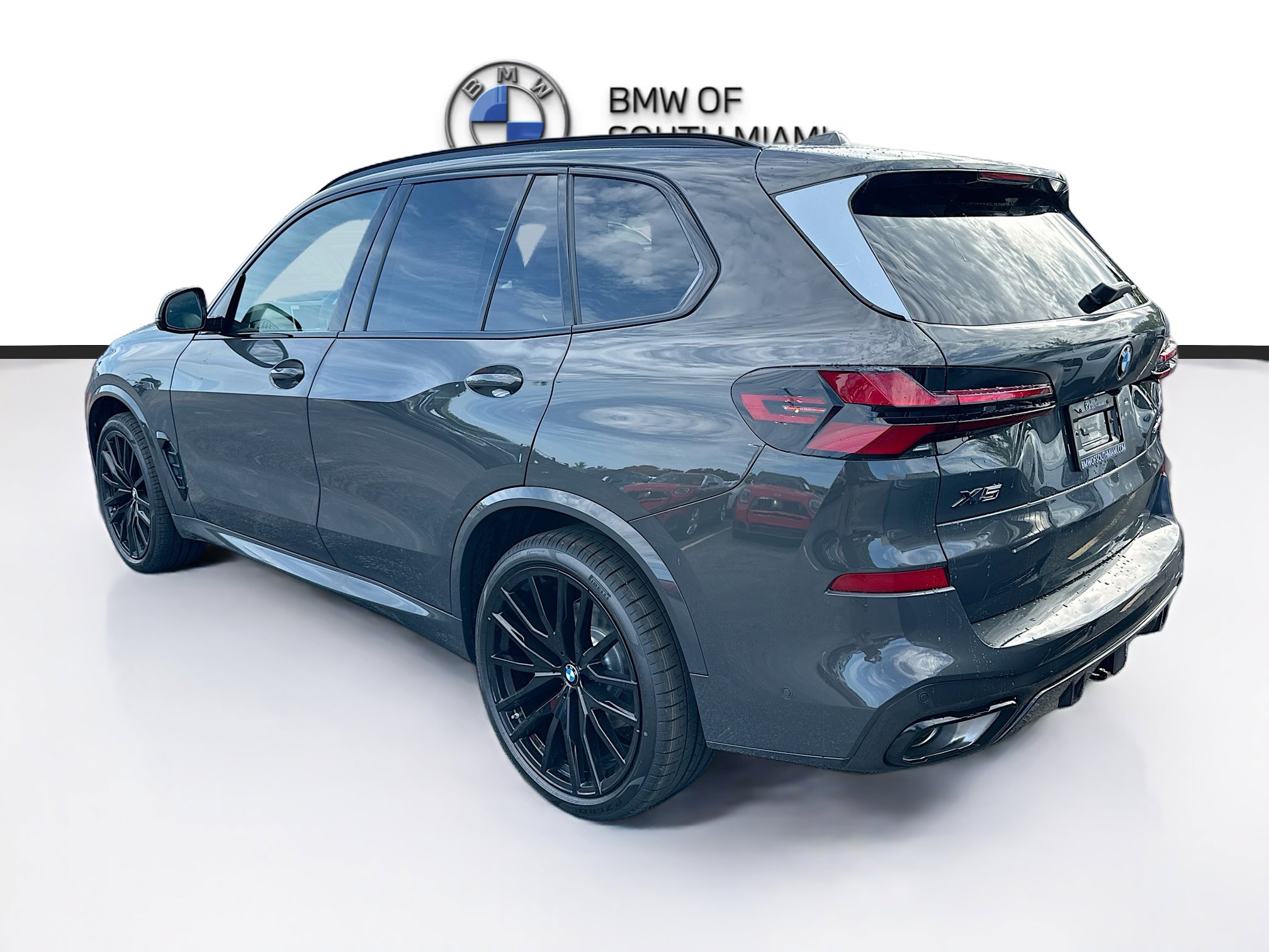 New 2026 BMW X5 sDrive40i w/ M Sport Package RWD image 3