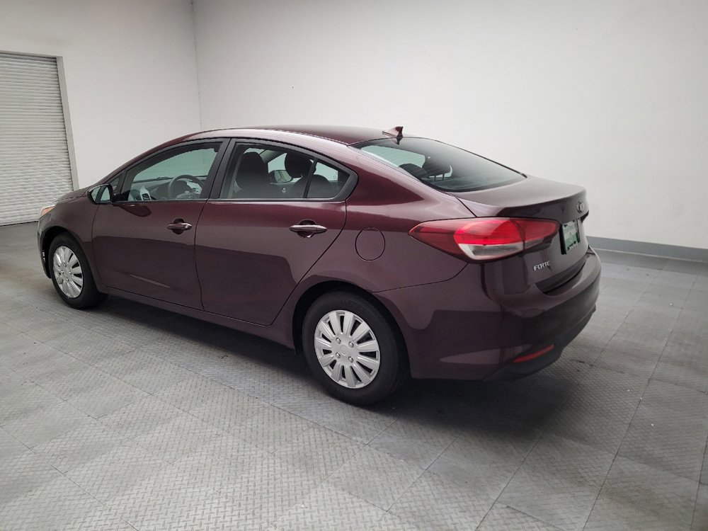 Used 2017 Kia Forte LX FWD image 3