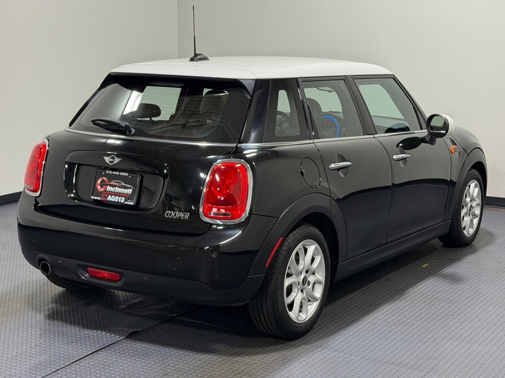 Used 2016 MINI Cooper 4-Door Hardtop FWD image 5