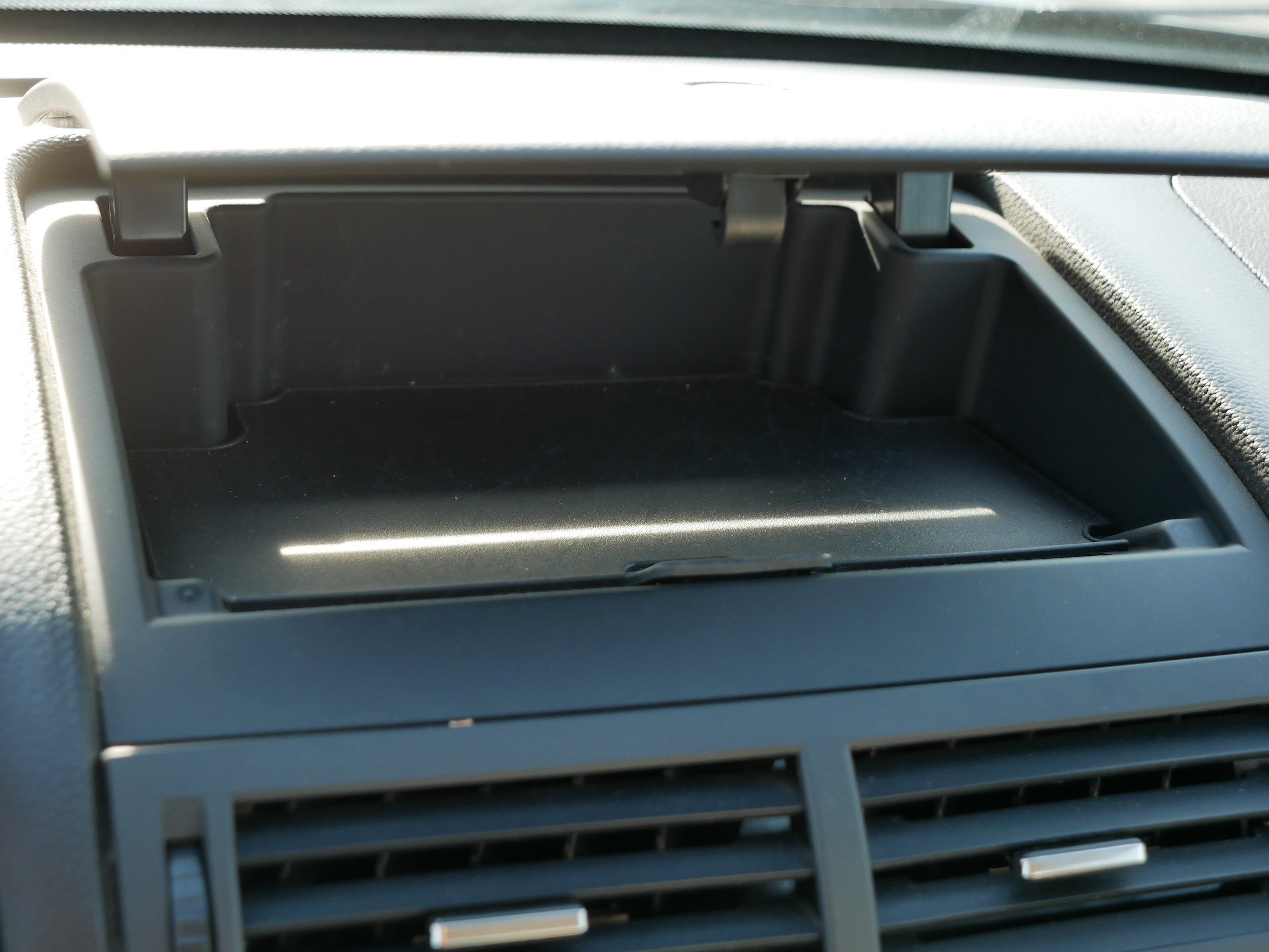 Used 2009 Ford Fusion SE FWD image 27