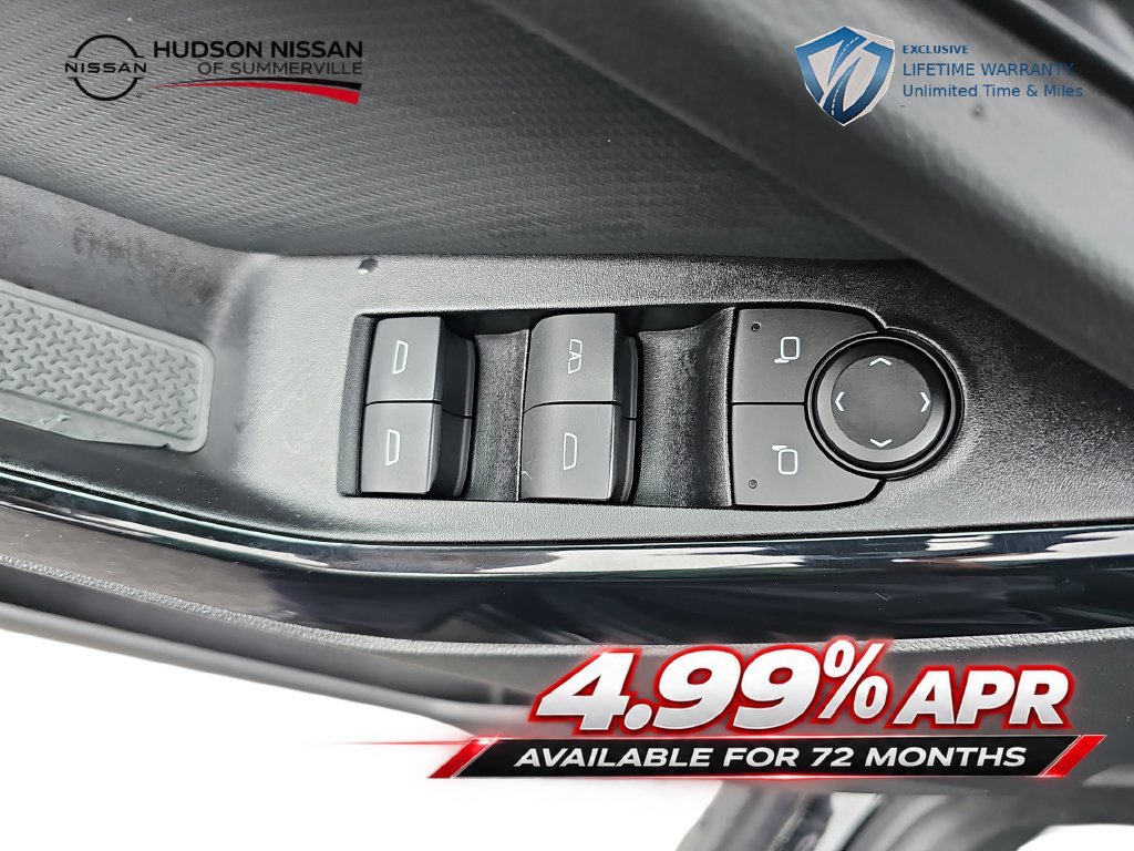 Used 2025 Chevrolet Equinox LT w/ Convenience Package II FWD image 28