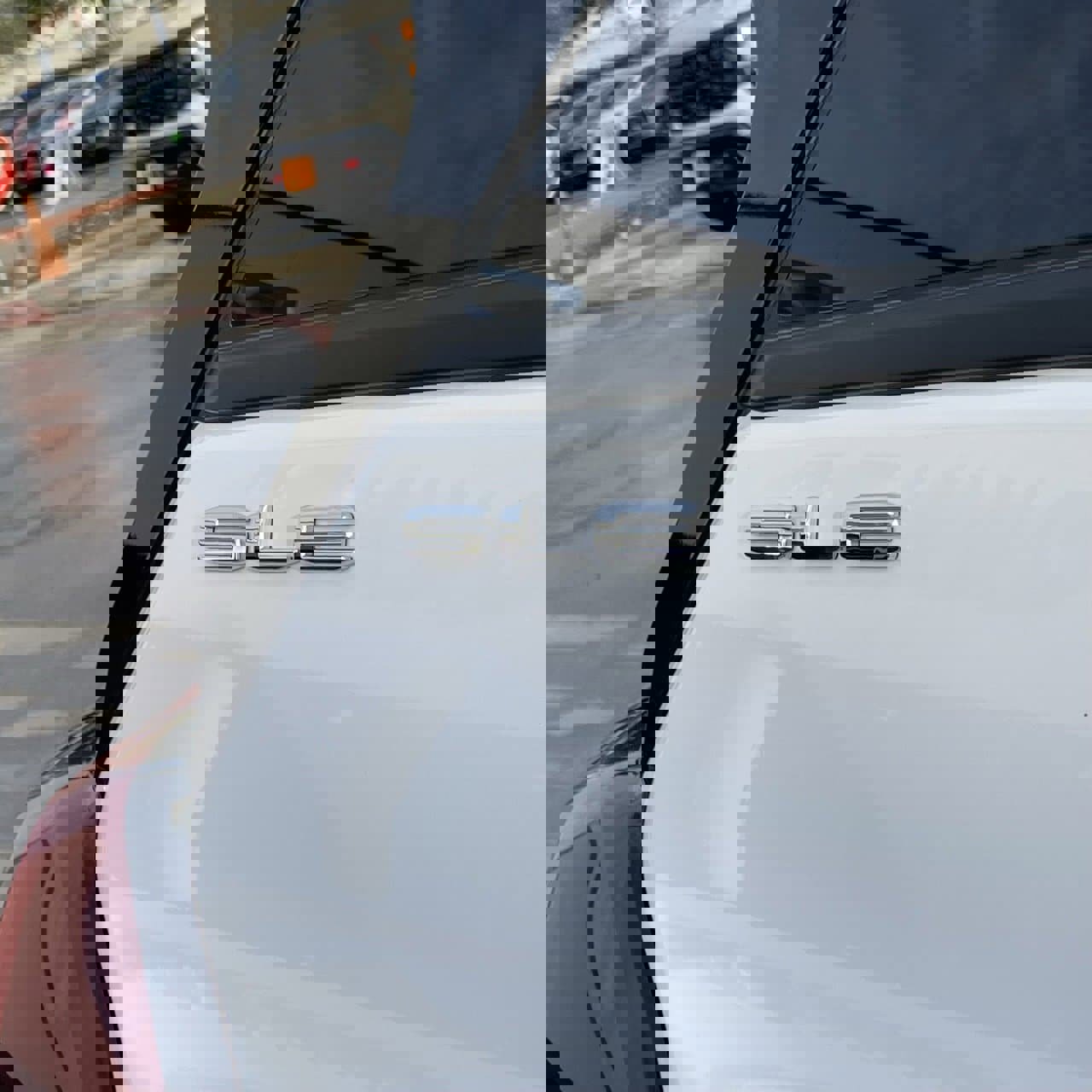 Used 2024 GMC Terrain SLE image 6