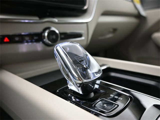 New 2026 Volvo XC60 B5 Ultra w/ Protection Package Premier image 12