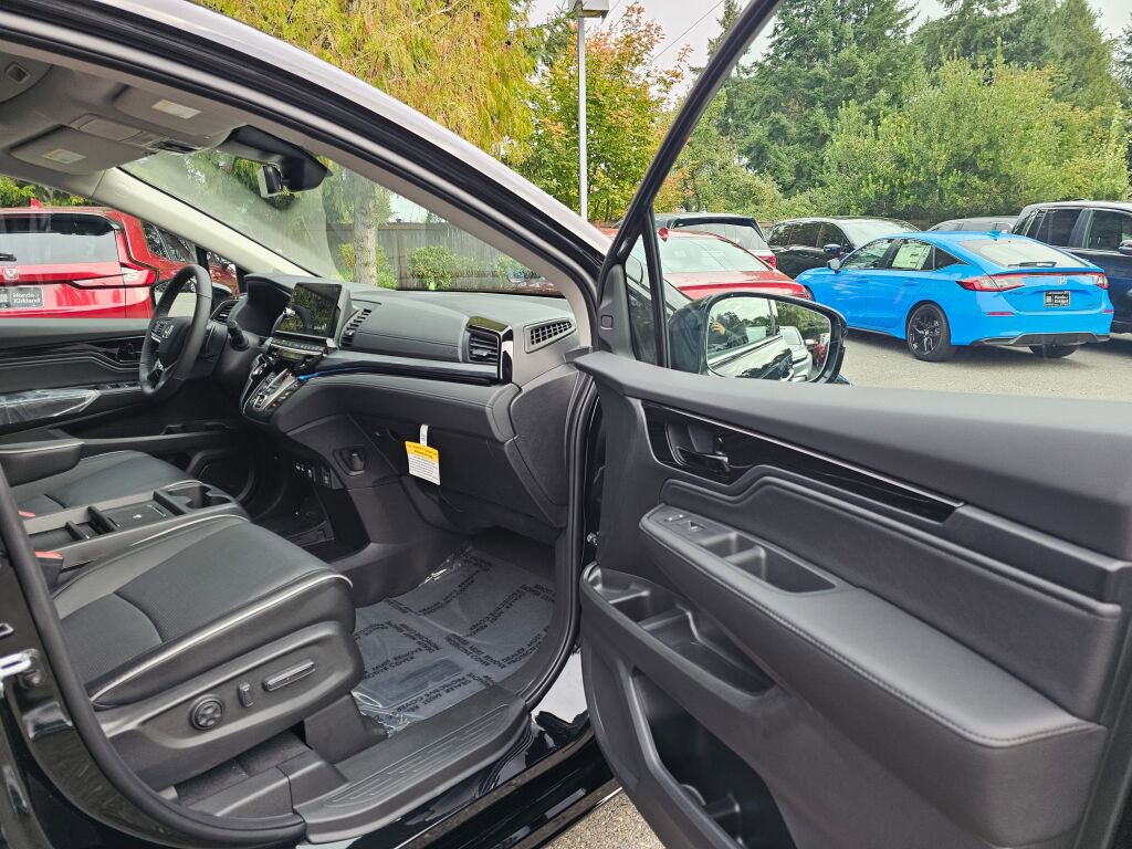 New 2026 Honda Odyssey Elite image 12