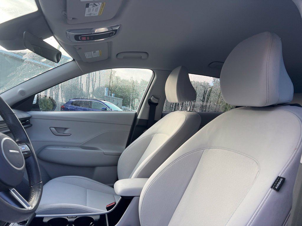 Certified 2025 Hyundai Kona SEL AWD/4WD image 9