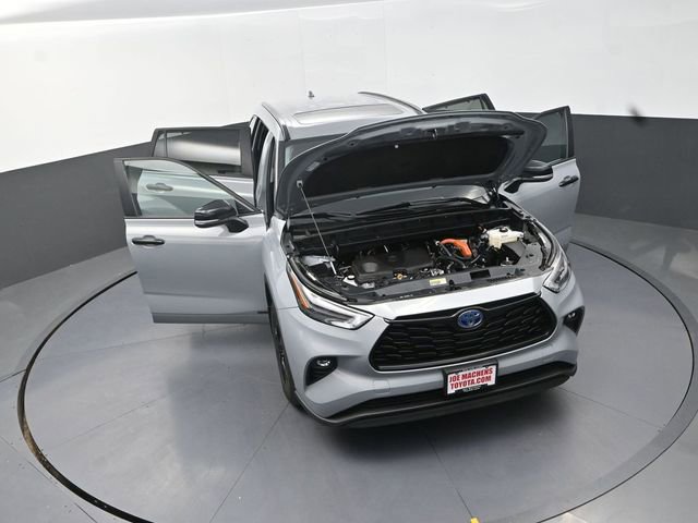Used 2024 Toyota Highlander XLE image 46