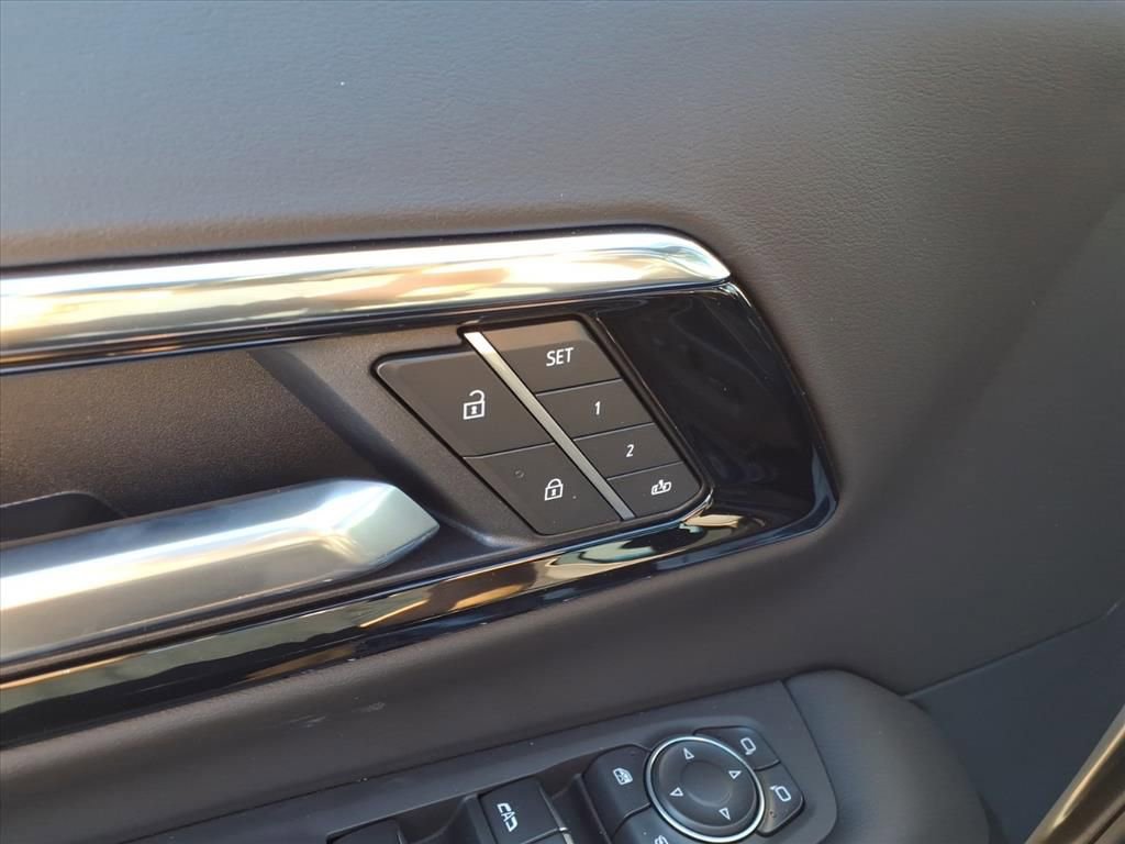 New 2026 Chevrolet Suburban Premier image 11