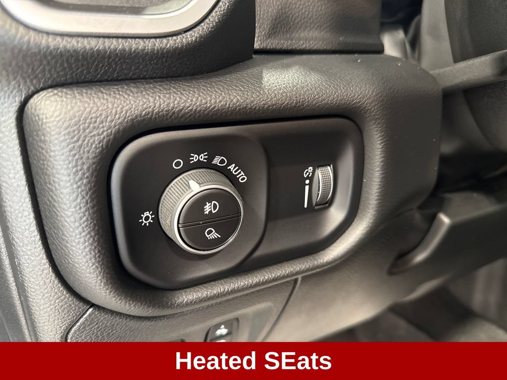 Used 2022 RAM 1500 Big Horn AWD/4WD image 9