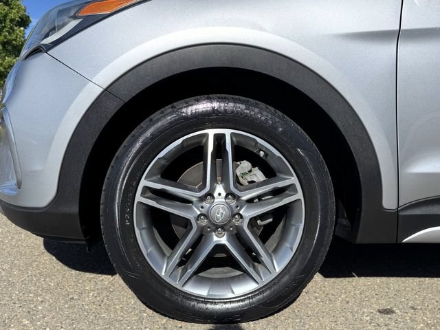 Used 2017 Hyundai Santa Fe Limited AWD/4WD image 10