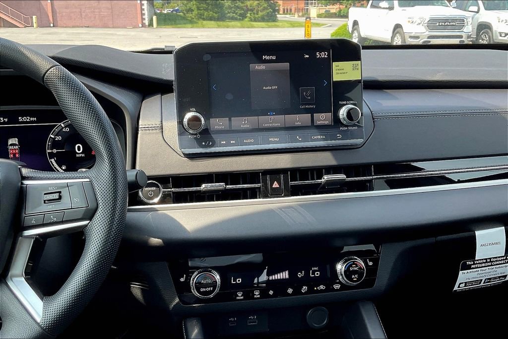 New 2025 Mitsubishi Outlander ES image 7