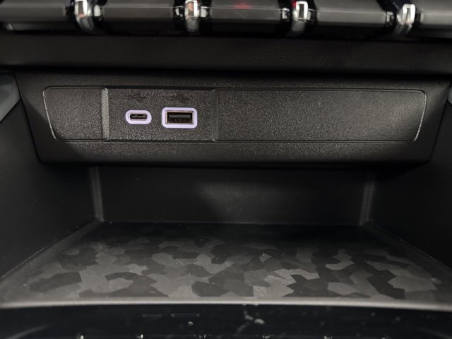 Used 2024 Chevrolet Colorado LT w/ LT Convenience Package image 20