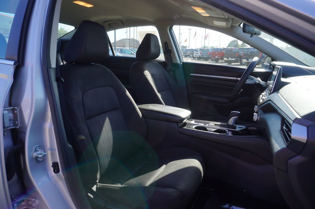 Used 2023 Nissan Altima 2.5 SV image 28