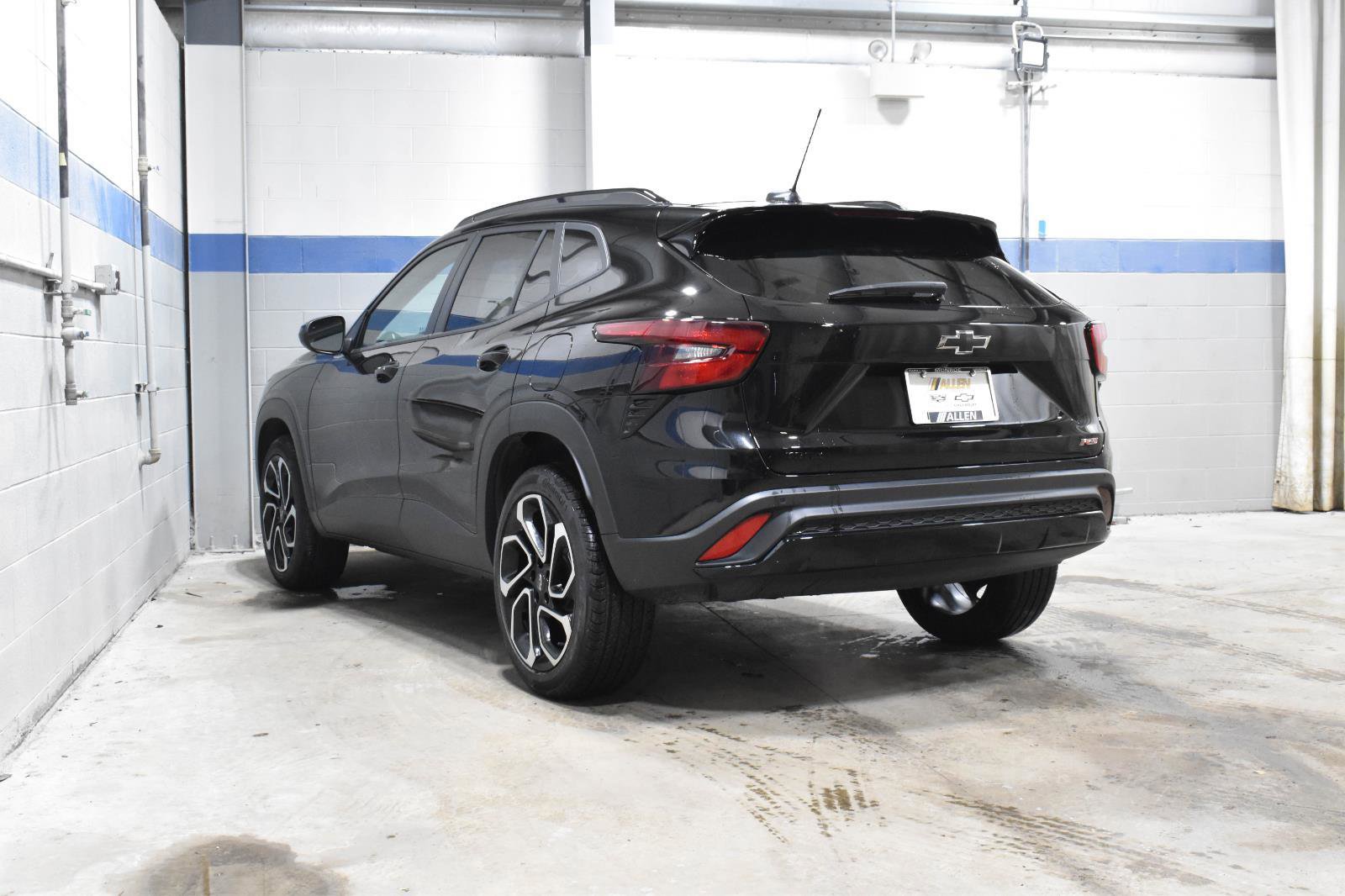 Used 2025 Chevrolet Trax RS image 23