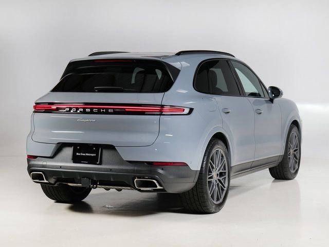 Certified 2025 Porsche Cayenne image 9