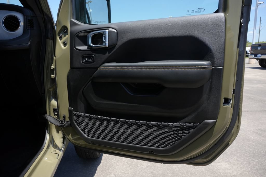 Used 2026 Jeep Wrangler Unlimited Sahara AWD/4WD image 23
