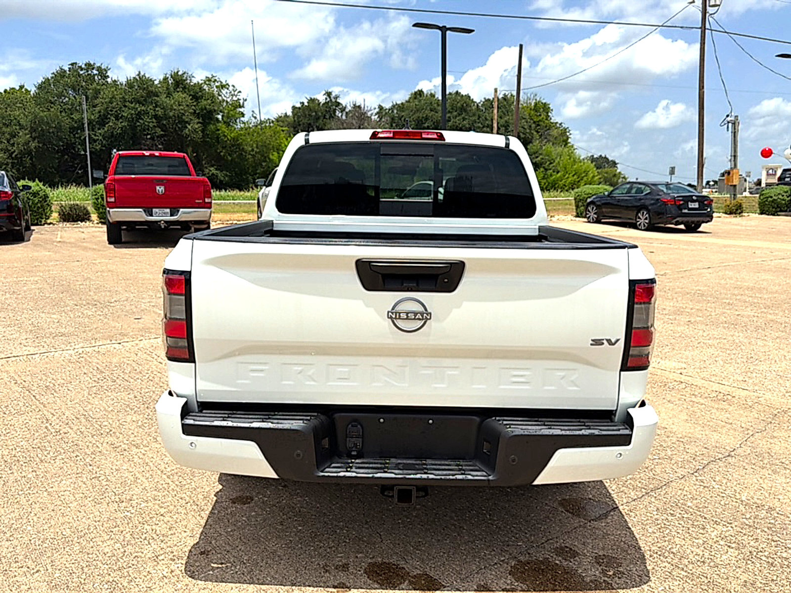 Used 2024 Nissan Frontier SV w/ SV Convenience Package RWD image 5