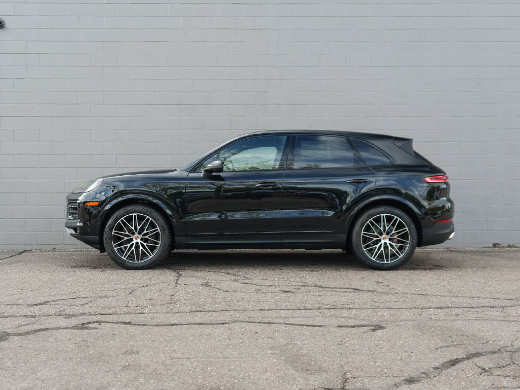 New 2026 Porsche Cayenne AWD/4WD image 2