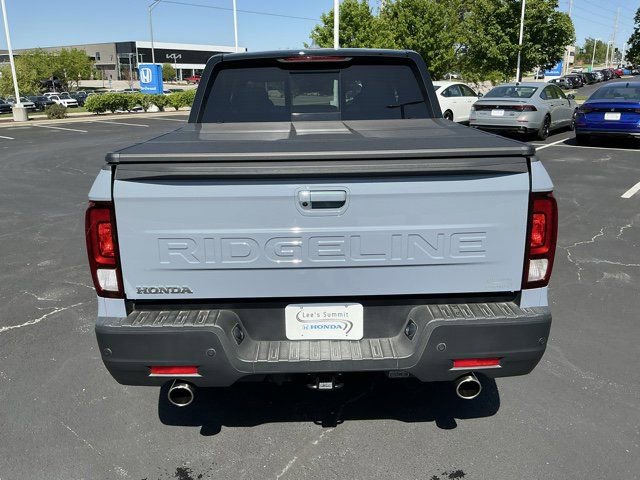 Used 2024 Honda Ridgeline Black Edition image 4