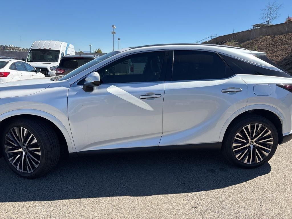 Used 2023 Lexus RX 350 Premium Plus w/ Accessory Package (Z1) image 9