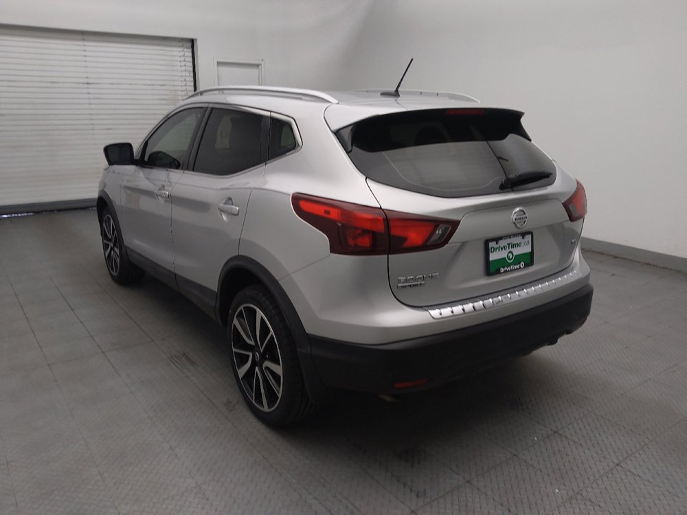 Used 2019 Nissan Rogue Sport SL w/ Premium Package FWD image 5