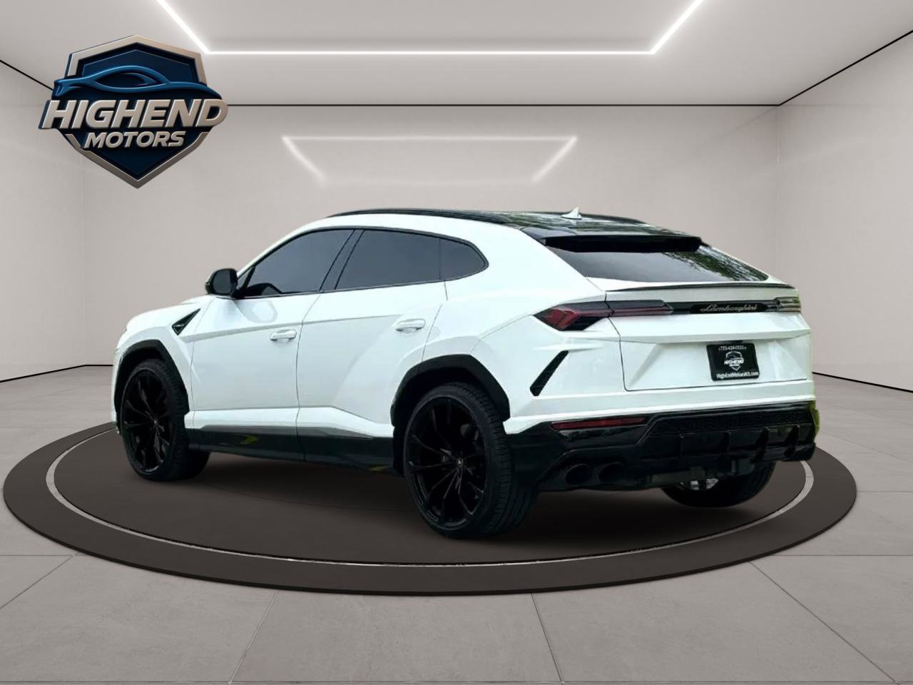 Used 2021 Lamborghini Urus AWD/4WD image 4